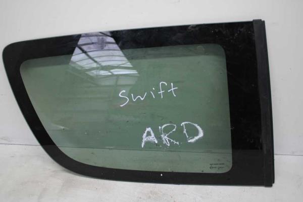 VITRE SUZUKI - Vue 1